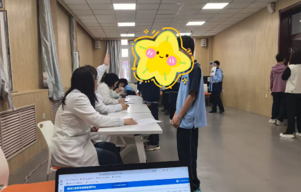 响应春季视力筛查号召 哈尔滨普瑞眼科走进校园 公益体检